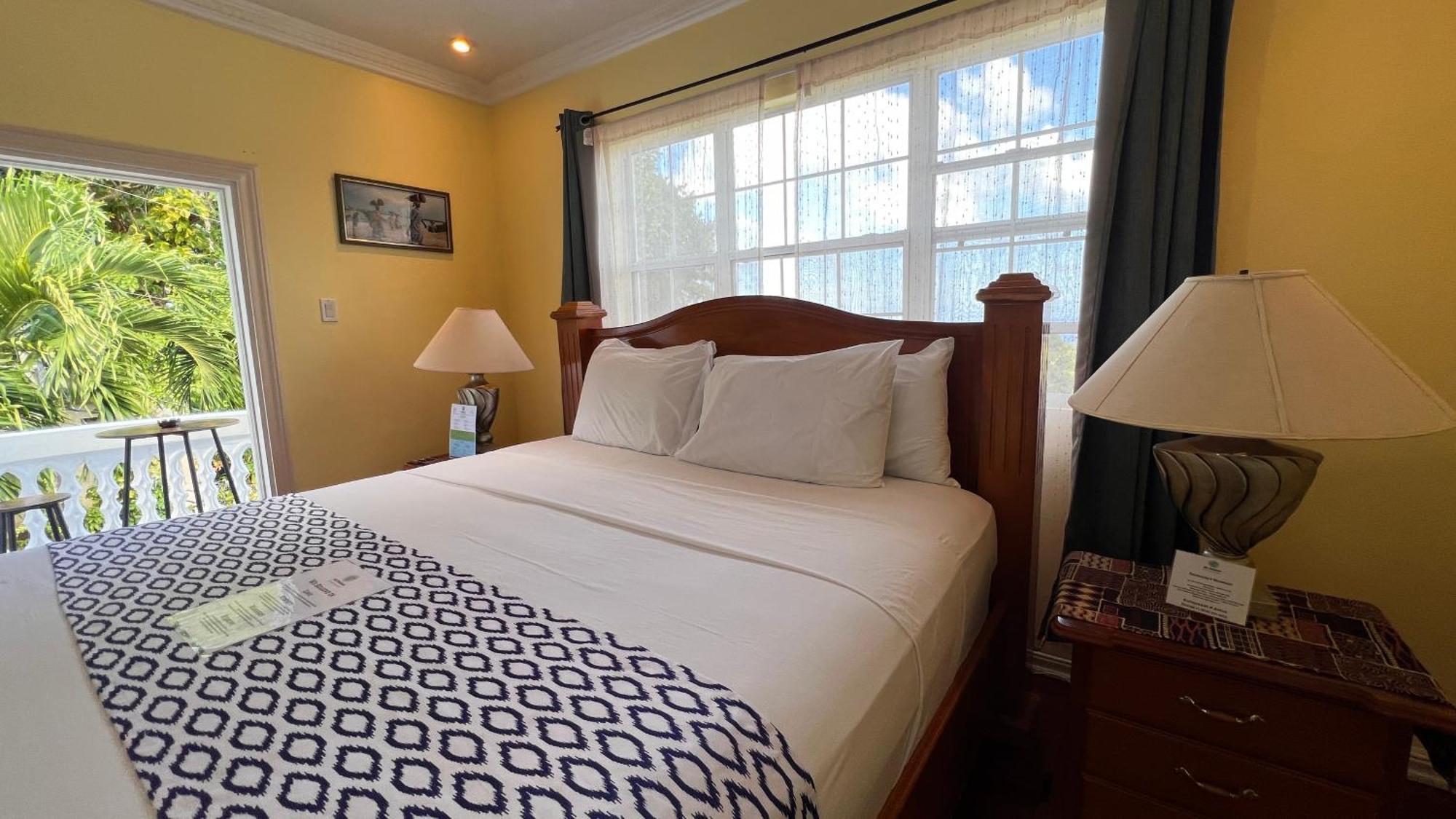 All Nations Guest House 포트안토니오 외부 사진