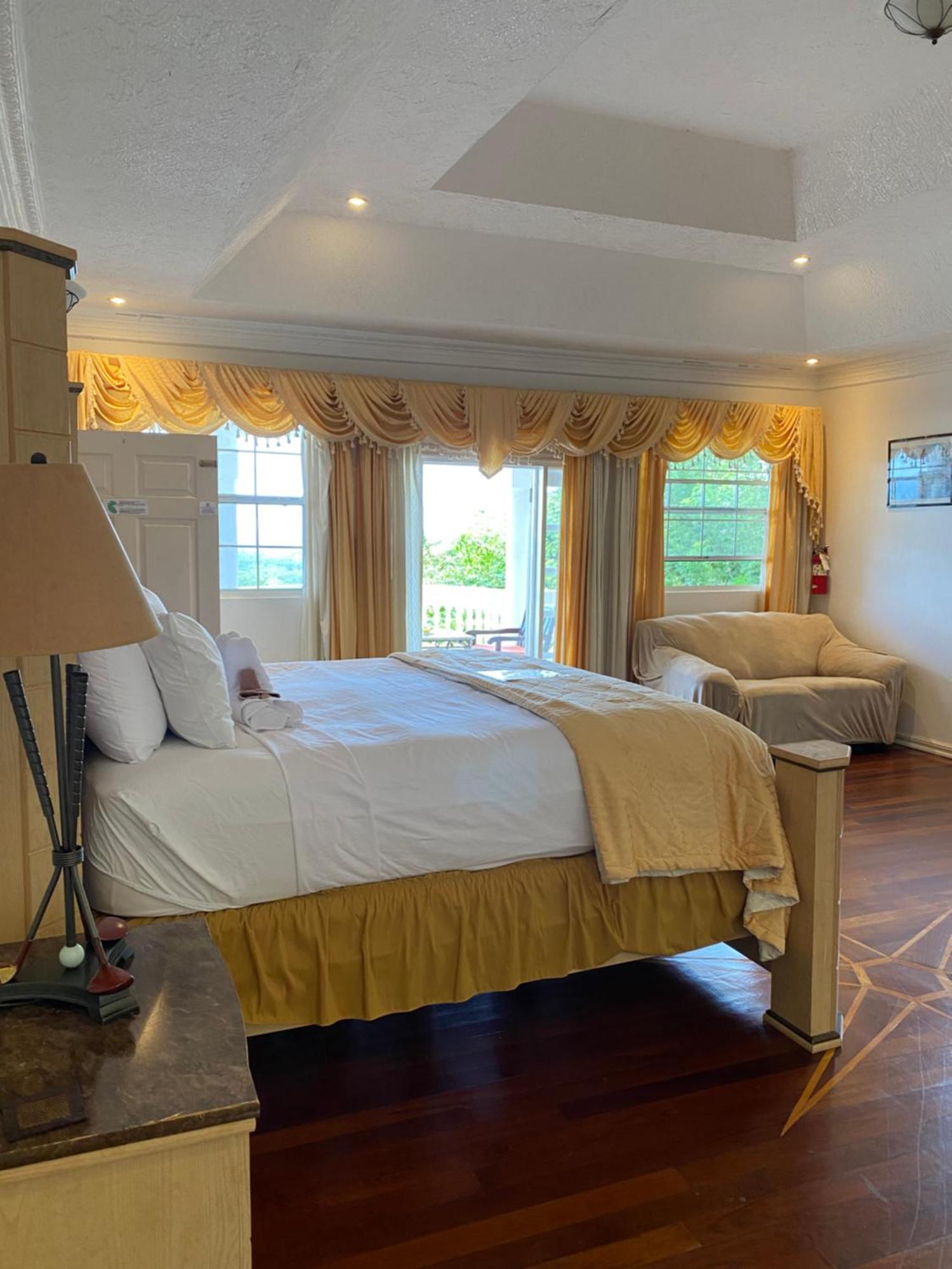 All Nations Guest House 포트안토니오 외부 사진